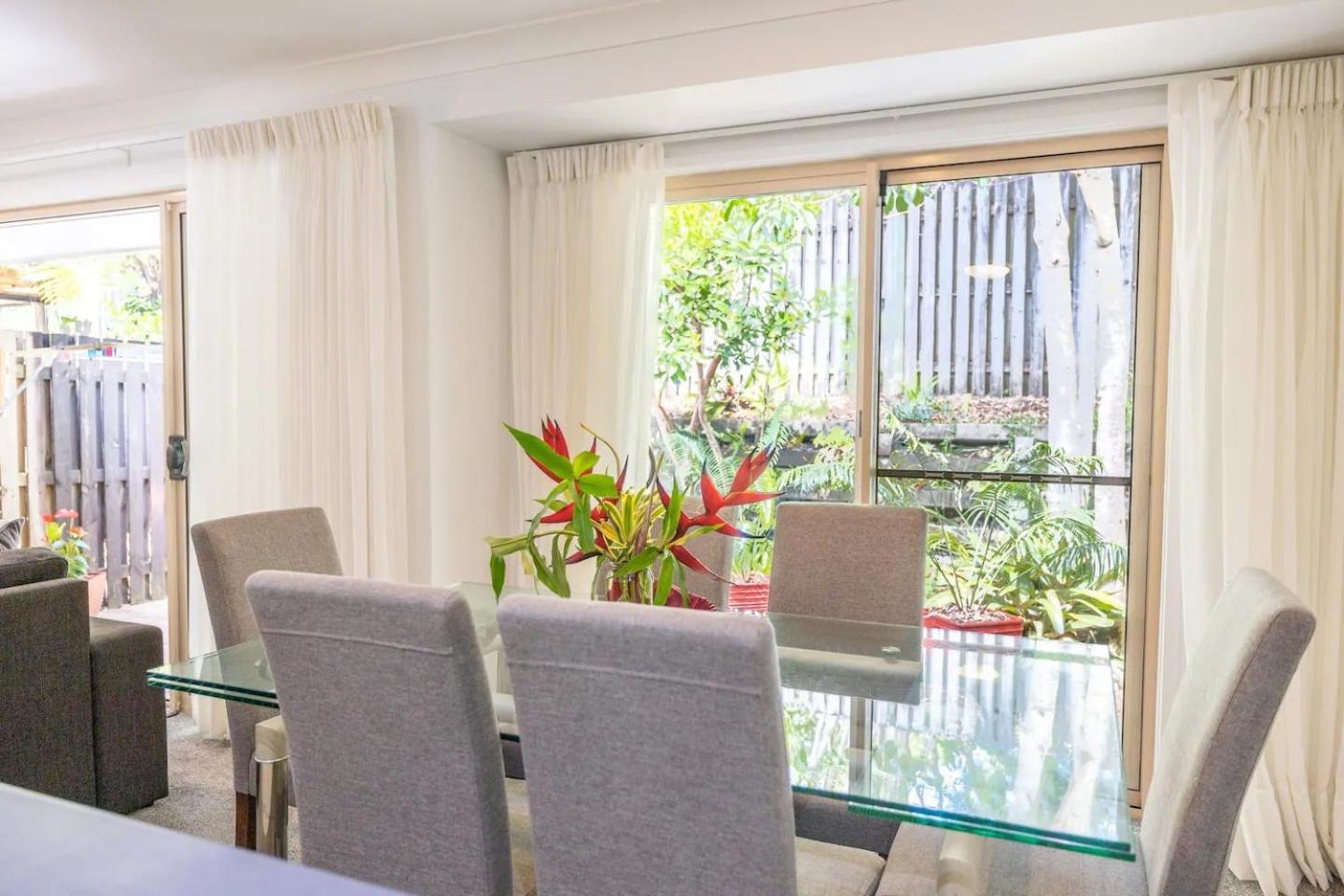 Byron Lakeside Aparthotel Byron Bay